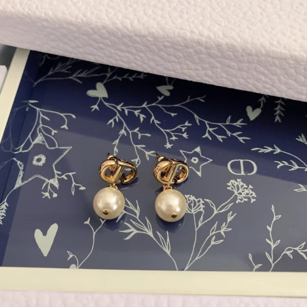 Dior CD Navy Earrings Gold-Finish Metal and White Resin Pearls Replica – GodJewel