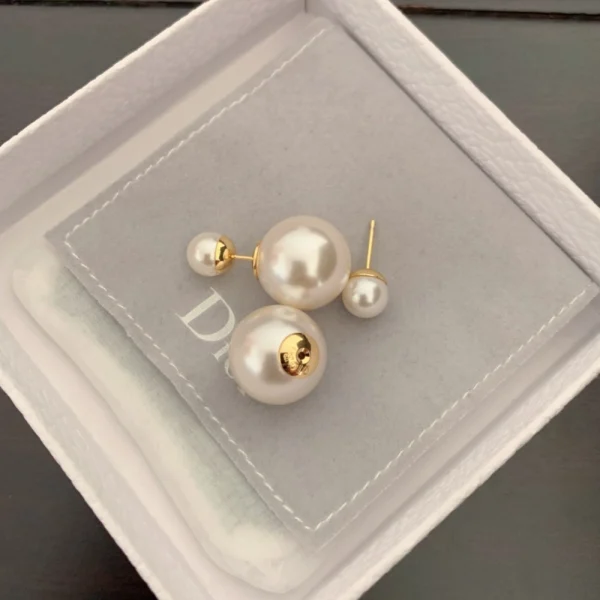 Dior Tribales Earrings Pearls - White Resin Pearls | GodJewel