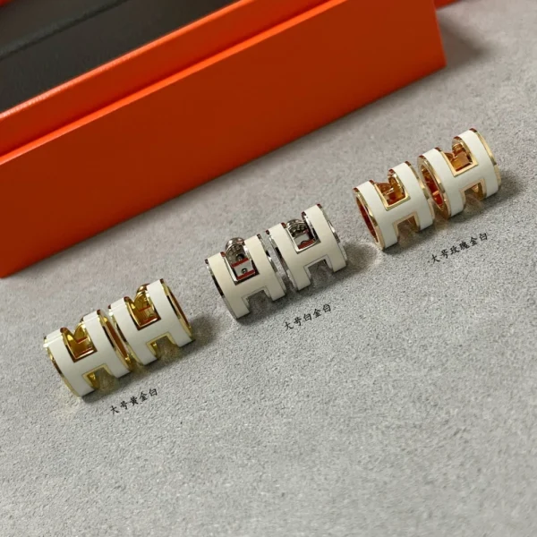 Hermes Mini Pop H Earrings – Hermes Replica Jewelry | GodJewel