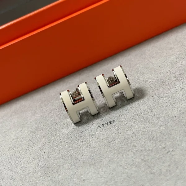 Hermes Mini Pop H Earrings – Hermes Replica Jewelry Design