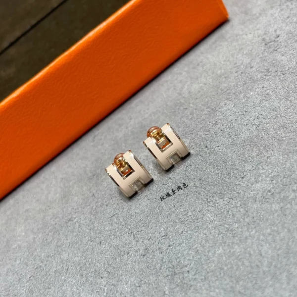 Hermes Mini Pop H Earrings – Rose Gold
