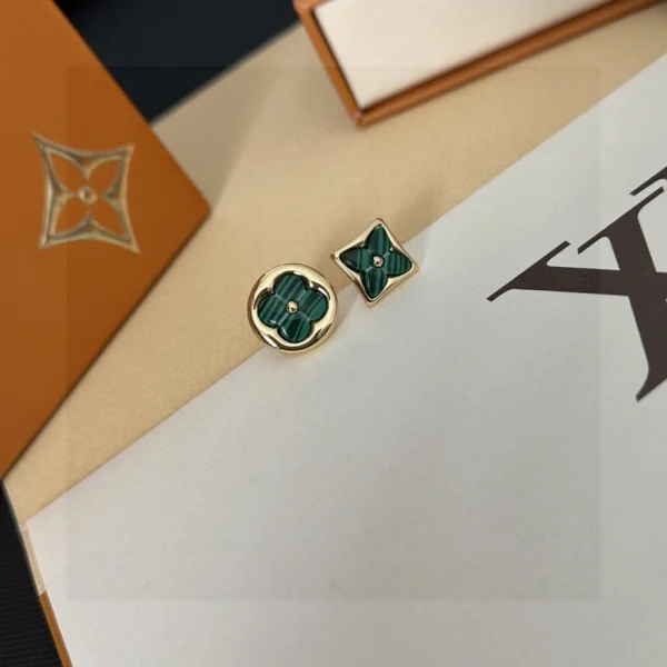 Color Blossom Bb Star Ear Stud – LV Replica Luxury Jewelry