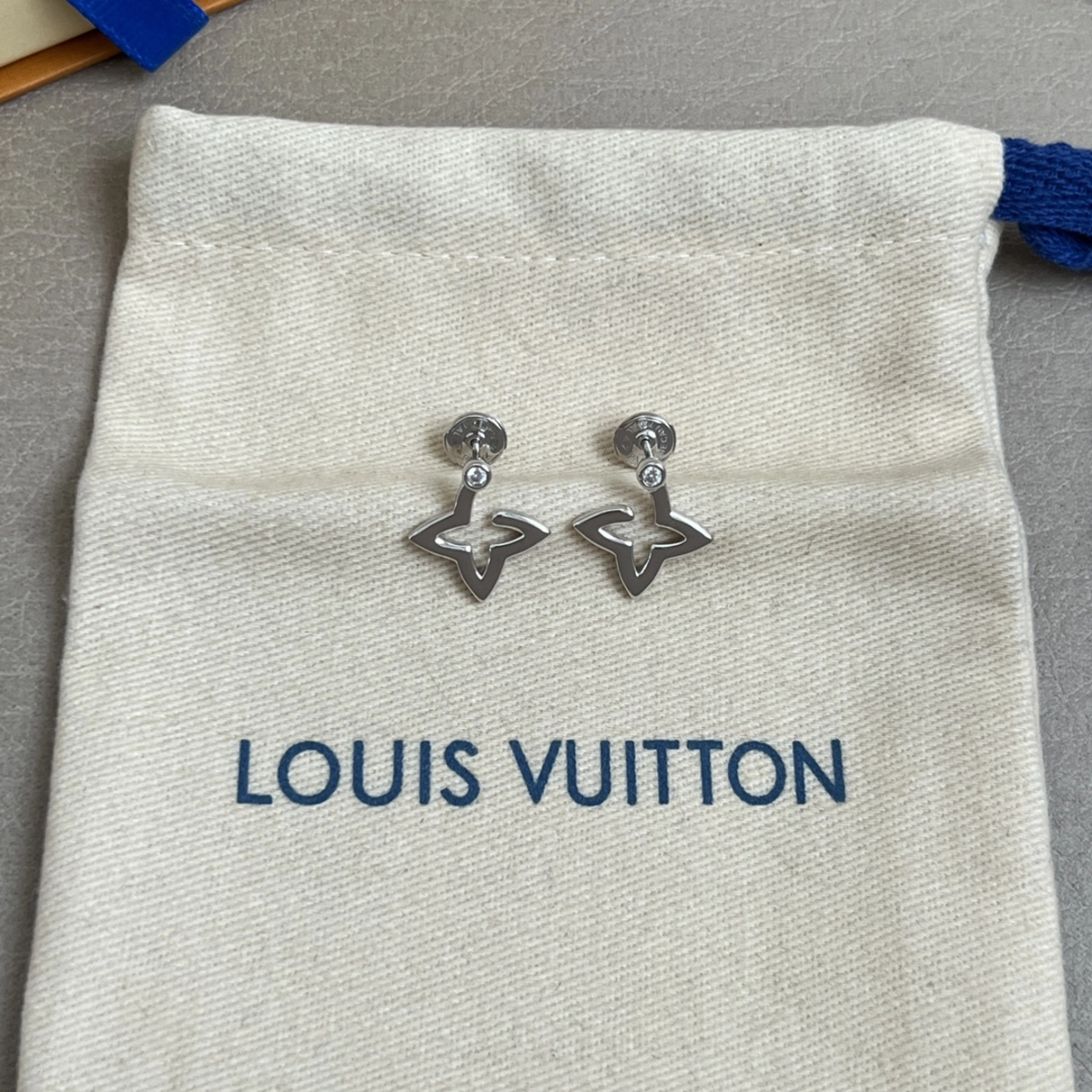 Louis Vuitton Earrings Design