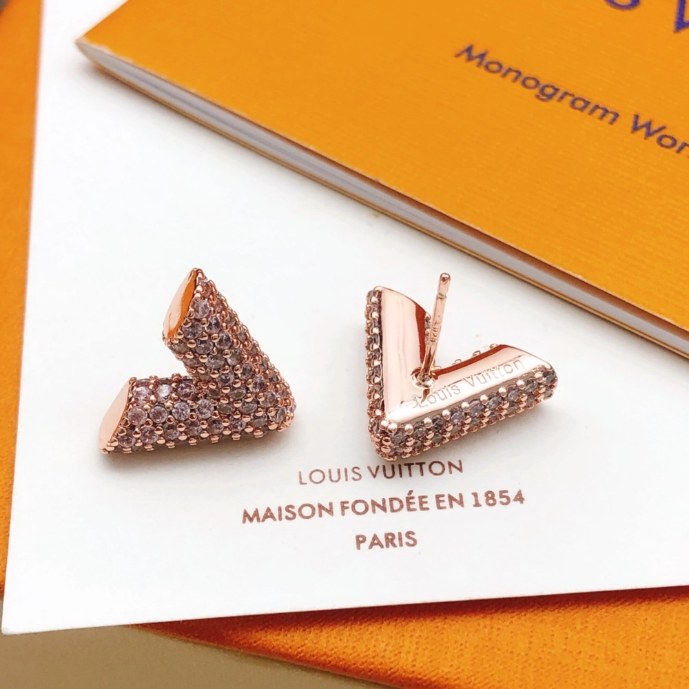 Louis Vuitton V Earrings – LV-ER09