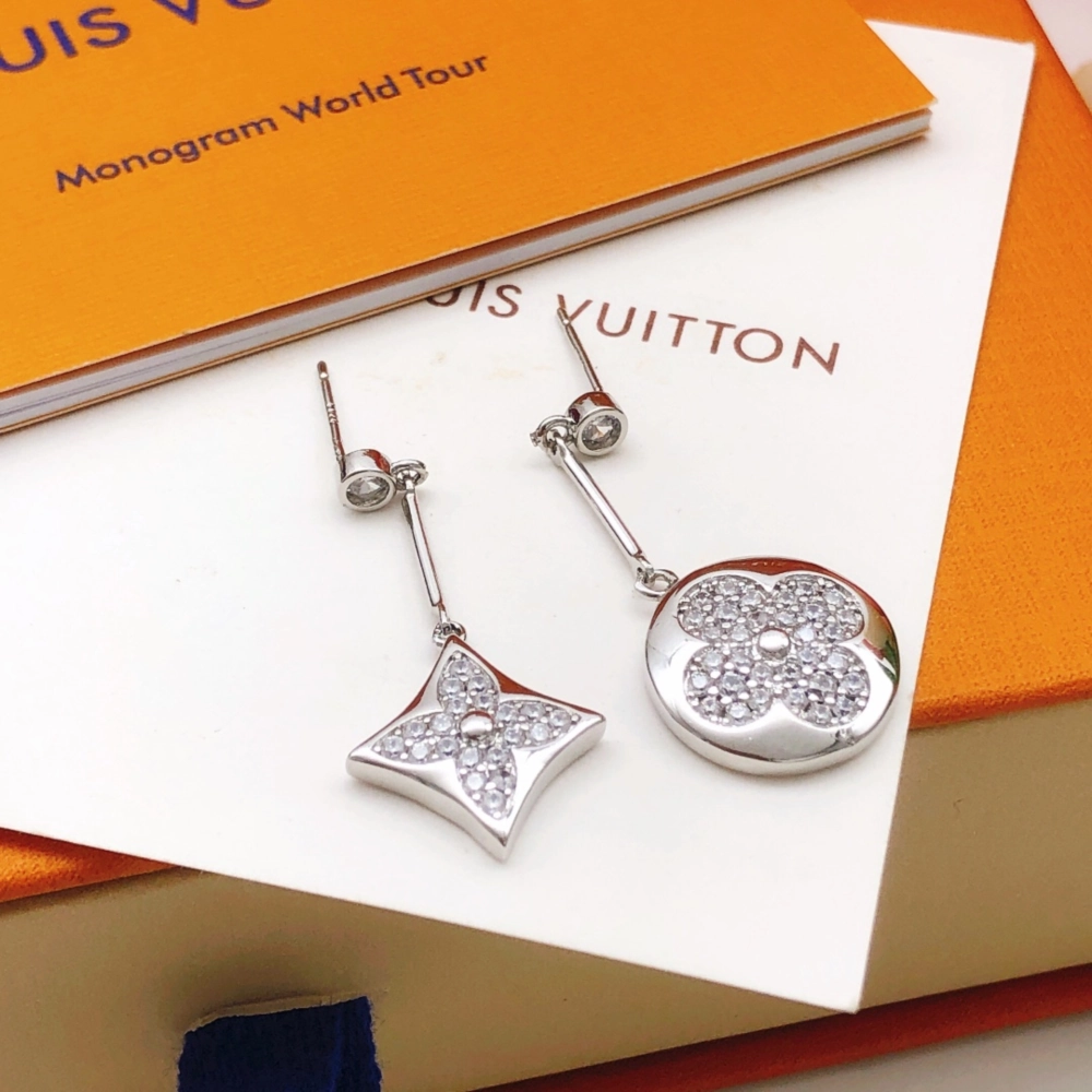 Louis Vuitton White Gold Earrings – LV-ER13