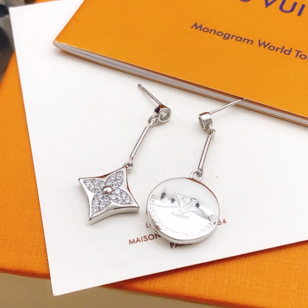Louis Vuitton White Gold Earrings – LV-ER13