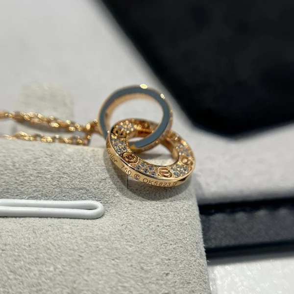 Cartier LOVE necklace paved with diamonds – Luxurious and iconic diamond jewelry by GodJewel