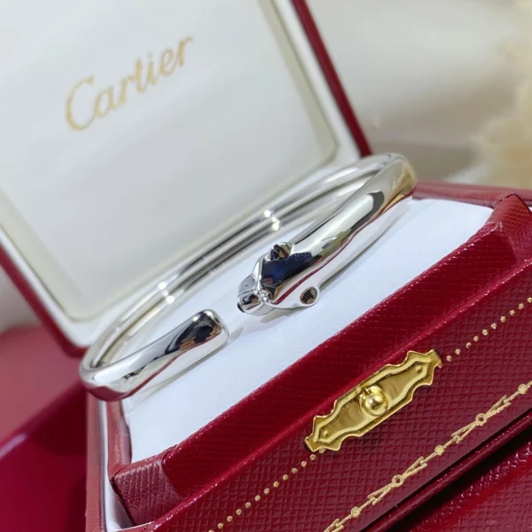 Panthère de Cartier bracelet design | Timeless Style at GodJewel
