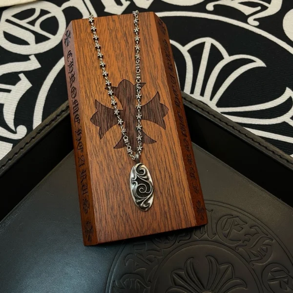 Iconic Chrome Hearts necklace design combining edgy motifs with premium silver craftsmanship.