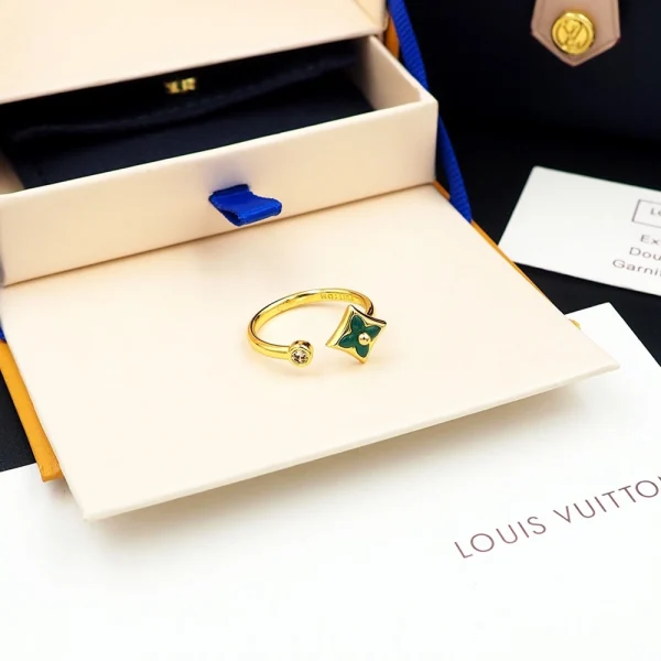 Color Blossom Mini Star Ring – LV Luxury Jewelry | GodJewel