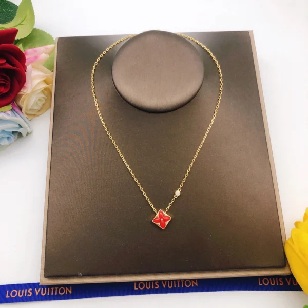 Colour Blossom BB Star Pendant Necklace – LV | GodJewel