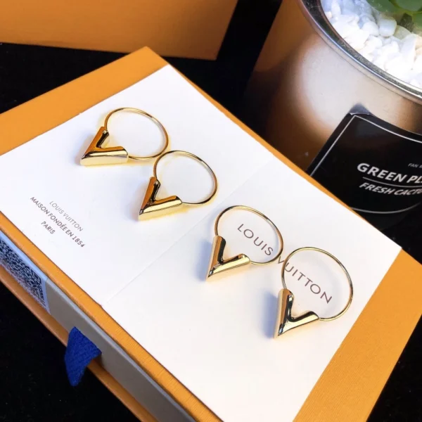 Essential V Hoops Earrings – Best LV Replica Jewelry | GodJewel