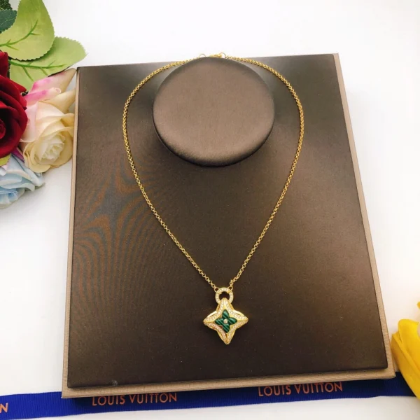 Ever Blossom Necklace Yellow Gold – LV Jewelry | GodJewel