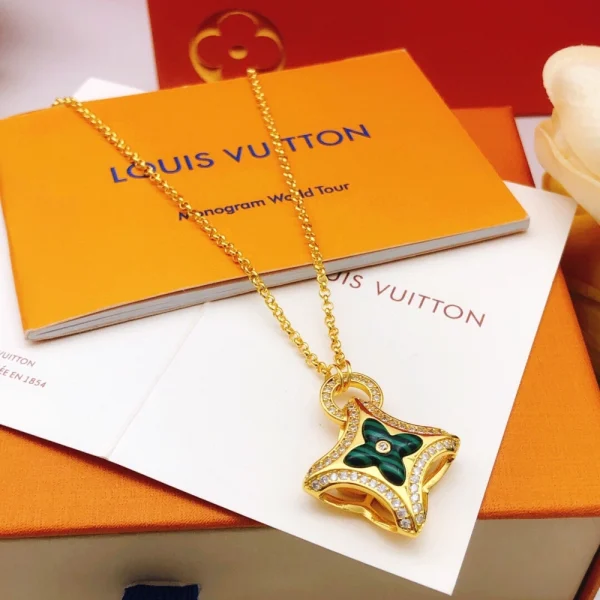 Ever Blossom Necklace Yellow Gold – LV Jewelry | GodJewel