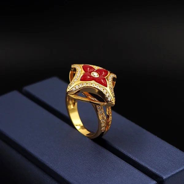 Louis Vuitton Ever Blossom Ring – Luxury Jewelry | GodJewel