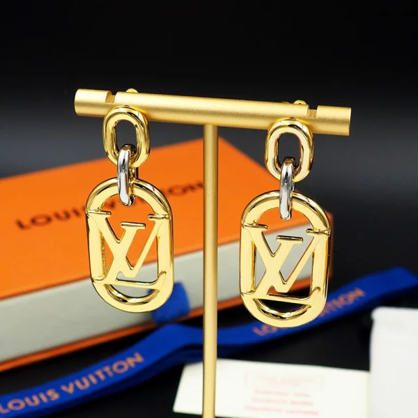 Everyday Chain Lv Earring – LV Replica Jewelry | GodJewel