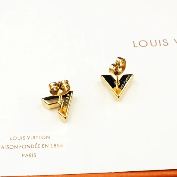 Louis Vuitton Gold V Earrings – LV Replica Jewelry | GodJewel