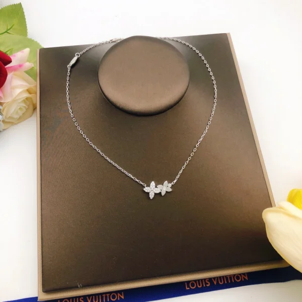 Louis Vuitton Idylle Blossom Necklace – Luxury Jewelry | GodJewel