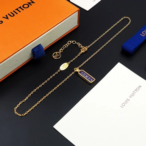 Les Gastons Vuitton Small Tag Pendant – LV Jewelry | GodJewel