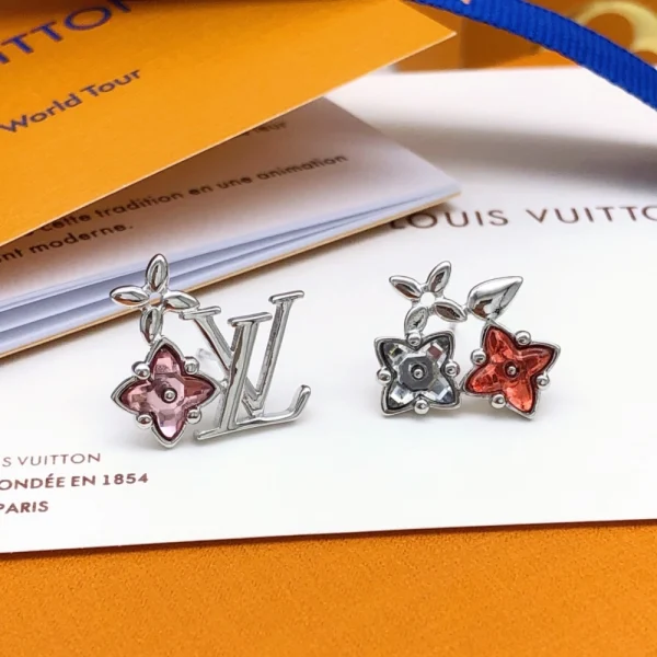 Louis Vuitton Loulougram Earrings made with the best materials