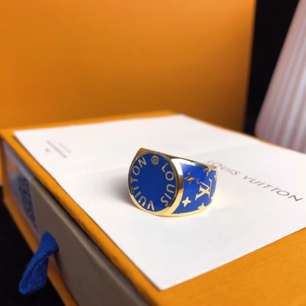 LV Colors Signet Ring – Louis Vuitton Luxury Jewelry | GodJewel