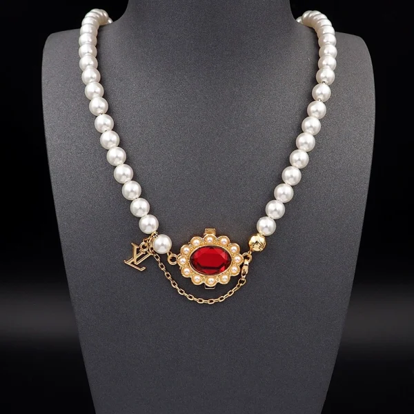 LV Dynasty Necklace replica – Elegant Louis Vuitton-inspired necklace with sophisticated design by GodJewel