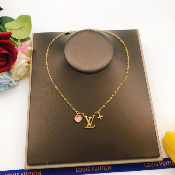 Louis Vuitton LV Necklace Design replica – Stylish Louis Vuitton-inspired necklace with signature design by GodJewel