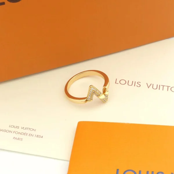 LV Volt Upside Down Ring yellow gold replica – Elegant LV-style luxury ring by GodJewel