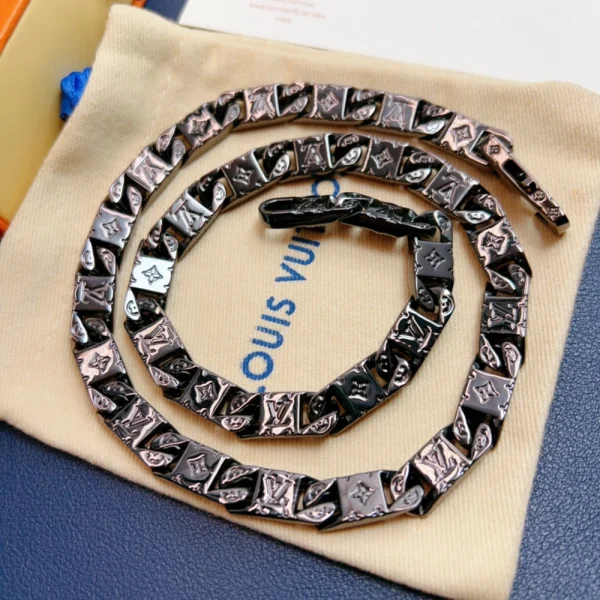 Monogram Tied Up Necklace – LV Replica Jewelry | GodJewel