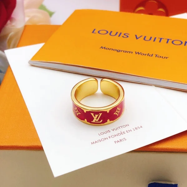 Louis Vuitton Nanogram Enamel Ring replica – Stylish LV-inspired ring with engraved monogram and enamel finish by GodJewel