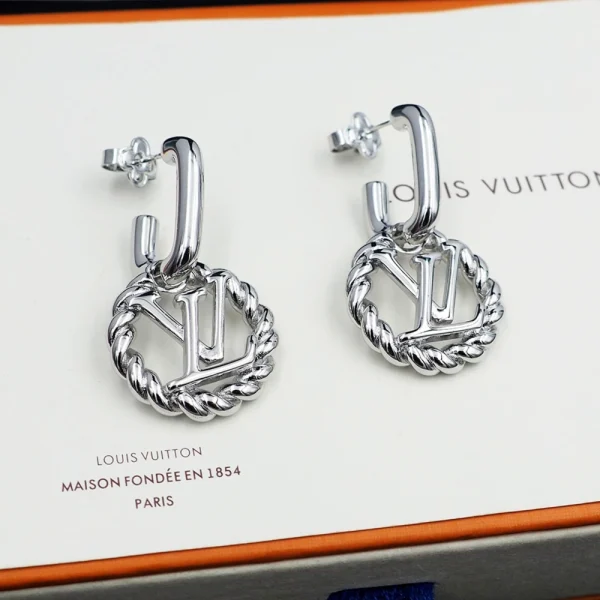 LV nautical earrings with anchor design in white gold – luxury Louis Vuitton jewelry from GodJewel