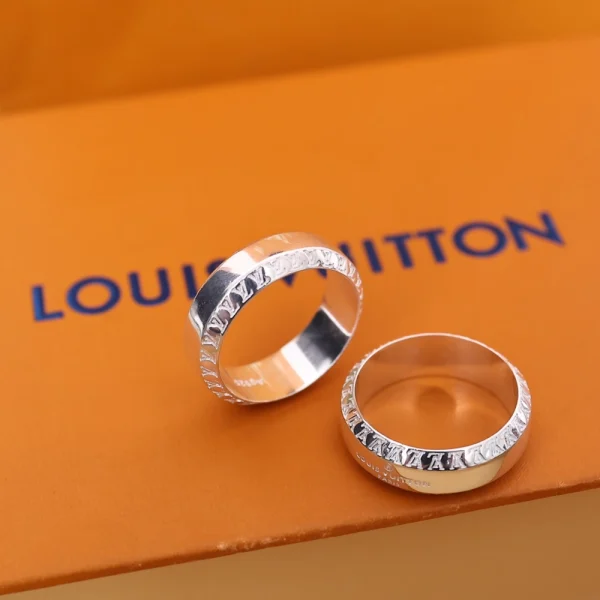 Louis Vuitton Men Ring – Replica Luxury Jewelry | GodJewel