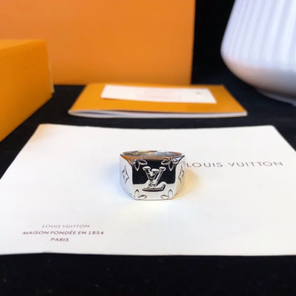 Louis Vuitton rings white gold – Elegant LV-inspired luxury jewelry by GodJewel