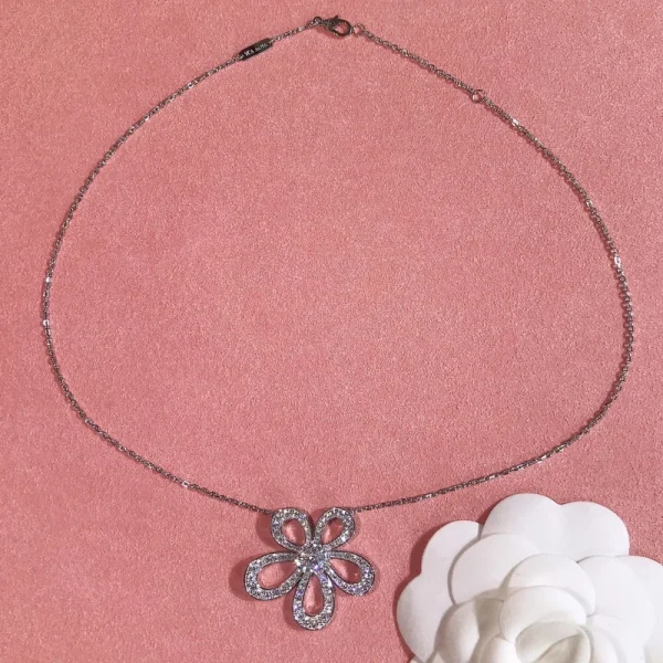 Flowerlace pendant necklace | Van Cleef–Inspired at GodJewel
