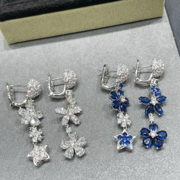 Folie des Prés earrings – Nature-inspired floral luxury earrings with playful elegance by GodJewel