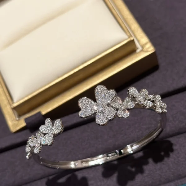 Van Cleef Frivole bracelet | Luxury Jewelry at GodJewel