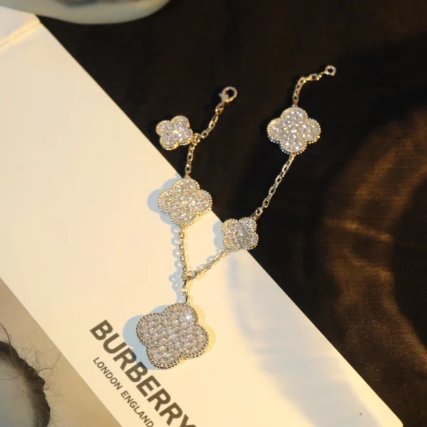 Van Cleef Magic Alhambra bracelet 5 motifs | Jewelry at GodJewel