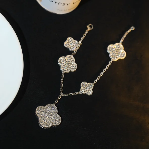 Van Cleef & Arpels Magic Alhambra bracelet – Five-motif design blending timeless elegance and fine craftsmanship at GodJewel