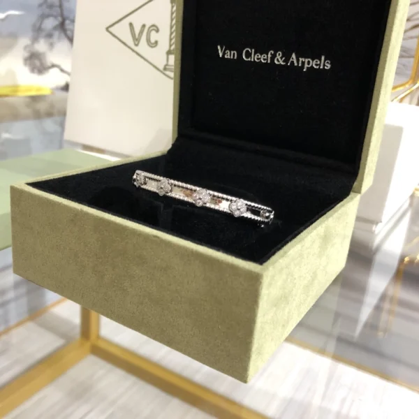 Van Cleef Perlée sweet clovers bracelet | Jewelry at GodJewel