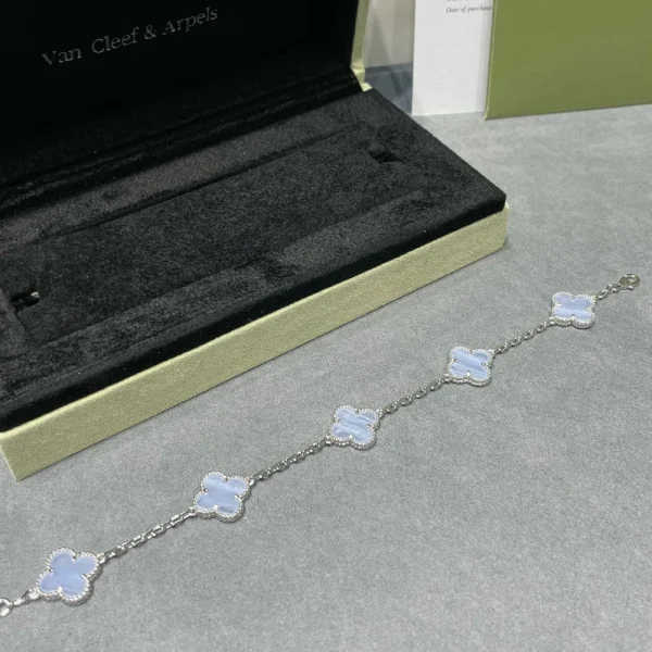Van Cleef and Arpels Vintage Alhambra bracelet 5 motifs | GJ