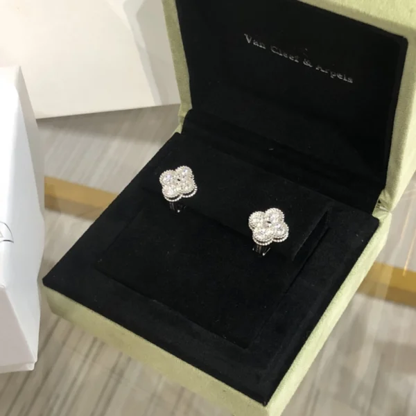 Van Cleef Arpels Vintage Alhambra jewelry – Iconic clover motif design with elegant beaded edges, luxury craftsmanship at GodJewel