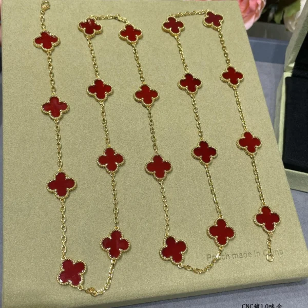 Vintage Alhambra long necklace 20 motifs | Jewelry at GodJewel