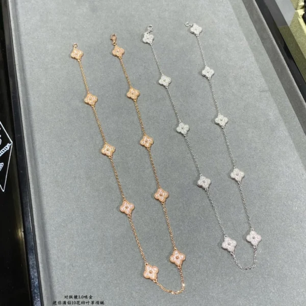 Van Cleef & Arpels Vintage Alhambra necklace | GodJewel Jewelry