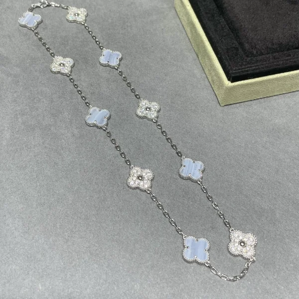 Van Cleef Arpels Vintage Alhambra necklace 10 motifs | GodJewel