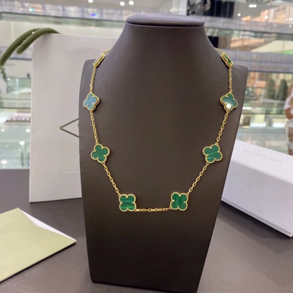 Van Cleef & Arpels Vintage Alhambra 10 motifs | GodJewel