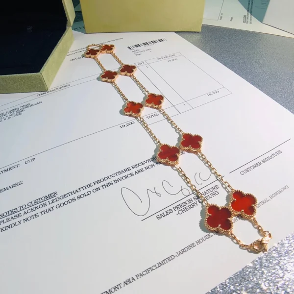 Van Cleef Arpels Vintage Alhambra 10 motifs | GodJewel
