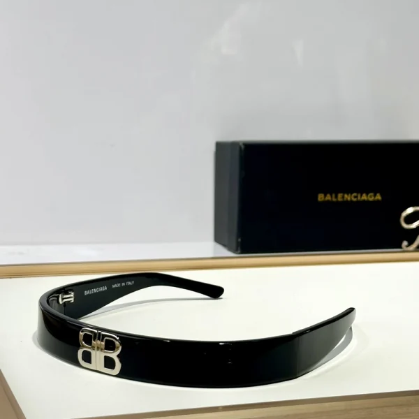 Balenciaga Country Club BB headband with centered logo and sporty design