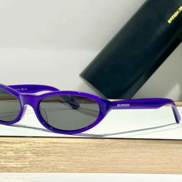 Make a statement with Balenciaga Neo round sunglasses – where fashion meets bold identity