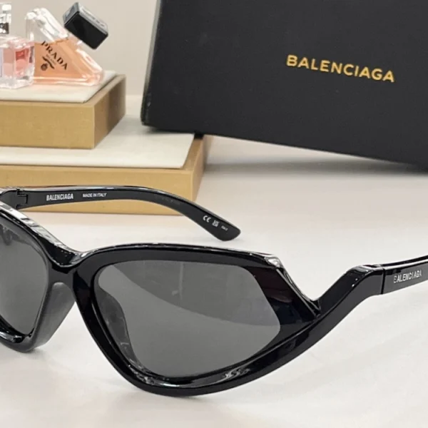 Balenciaga Side Xpander Cat sunglasses – luxury designer cat-eye sunglasses with bold wraparound frame