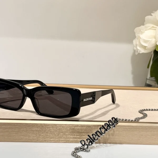 Make a statement with Balenciaga unisex sunglasses – clean, modern, and iconic